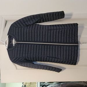 Geox premium down feather jacket. Navy. Size US 6.  Women. New condition.